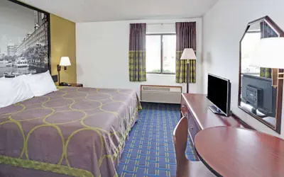 Super 8 by Wyndham Monee