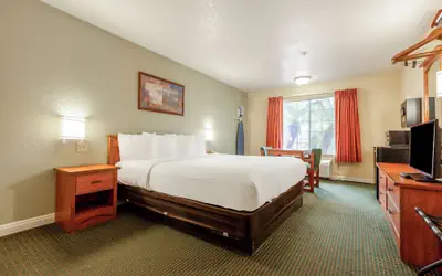 Hotel Avenida, San Clemente Beach