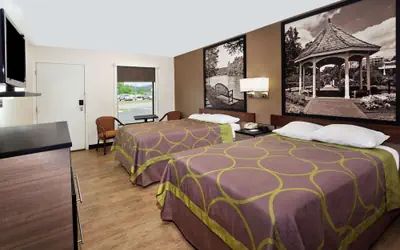 Super 8 by Wyndham Ringgold Chattanooga Area