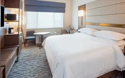 Sheraton St. Paul Woodbury Hotel