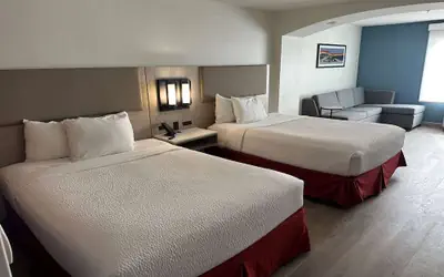 La Quinta Inn & Suites by Wyndham Albuquerque Midtown