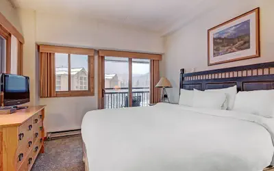 Sweeping Summer Views 2br 2ba Slopeside Near Downtown 2 Bedroom Condo by RedAwning