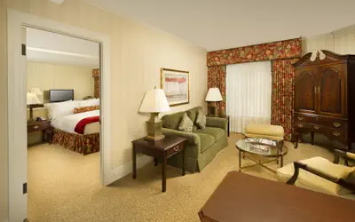 Mayflower Park Hotel