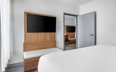 Comfort Inn & Suites York North