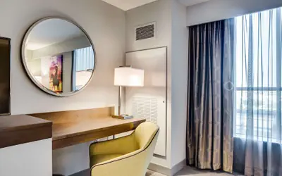 Hampton Inn & Suites Fort Worth Downtown