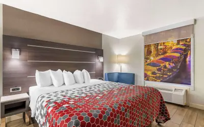 Econo Lodge Inn & Suites Near Lackland AFB