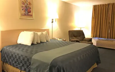 Americas Best Value Inn Champaign