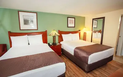 Travelodge by Wyndham Macon West