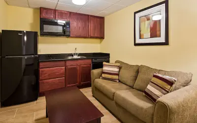 Best Western Airport Inn & Suites Cleveland