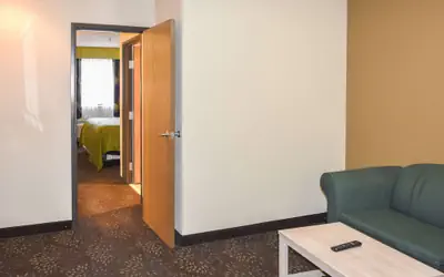 Quality Inn & Suites Brooks Louisville South