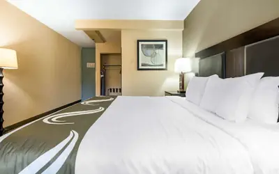 Quality Inn & Suites Charleston - Civic Center