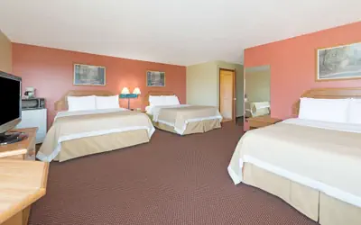 Days Inn by Wyndham Cameron