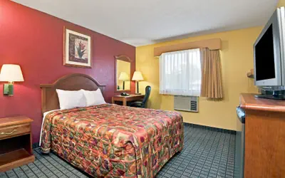 Days Inn by Wyndham Torrington