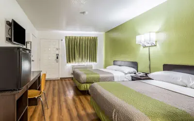 Motel 6-El Paso, TX - East