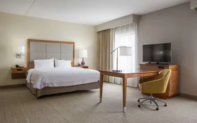 Hampton Inn & Suites - Knoxville Papermill Drive, TN