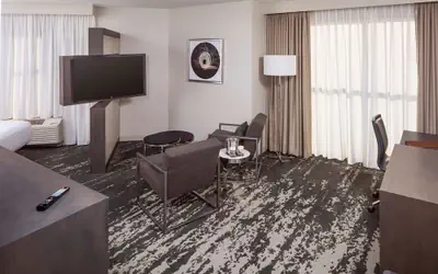 DoubleTree by Hilton Boston Logan Airport Chelsea