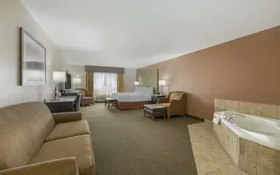 Best Western Plus Country Inn & Suites