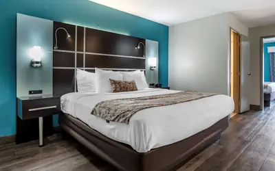 Best Western Carlton Suites