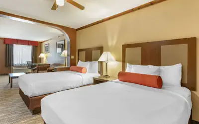 Best Western Windwood Inn & Suites