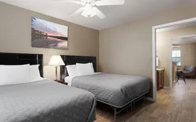 Eagle's Den Suites Andrews a Travelodge by Wyndham