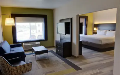 Holiday Inn Express & Suites Le Mars by IHG