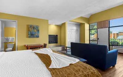 Best Western Toni Inn