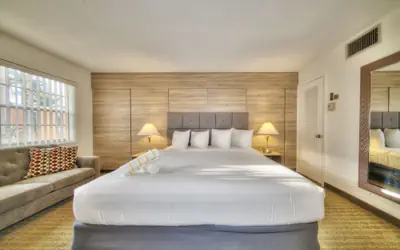 Club Lux Resort By The Beach