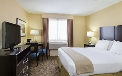 Holiday Inn Express Philadelphia Penn's Landing by IHG