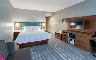 Hampton Inn Madison, OH