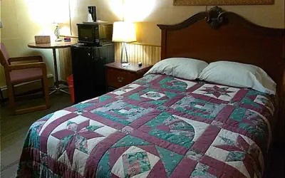 Colonial Inn Extended Stay by OYO New Ulm