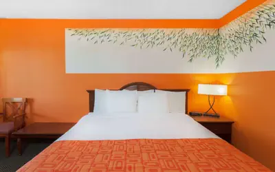 Howard Johnson by Wyndham Yuma