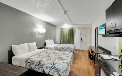 Studio 6-Bryan, TX - University Area