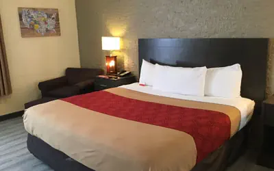 Econo Lodge Metro