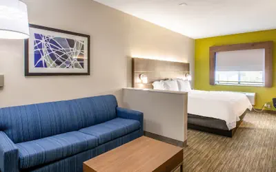 Holiday Inn Express & Suites - Olathe South by IHG