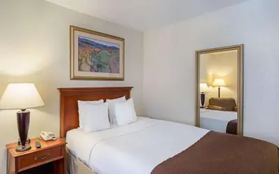 GreenTree Hotel & Extended Stay I-10 FWY Houston, Channelview, Baytown