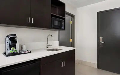 Holiday Inn & Suites Albuquerque Airport by IHG