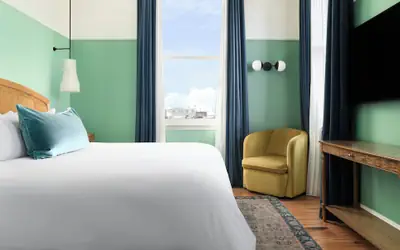 The Drayton Hotel Savannah, Curio Collection by Hilton