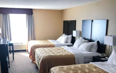 Quality Inn & Suites Mendota near I-39