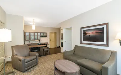 Candlewood Suites Auburn by IHG