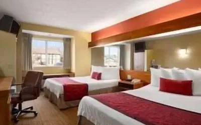 Days Inn & Suites by Wyndham Lafayette IN