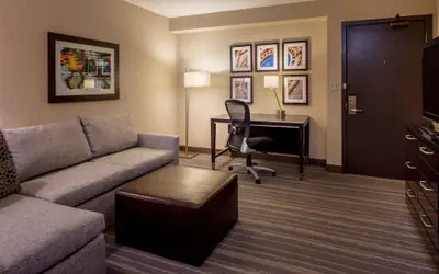 DoubleTree Suites by Hilton Minneapolis Downtown