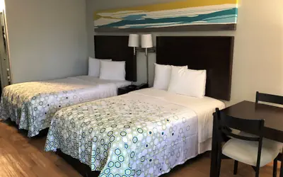 HomeTowne Studios by Red Roof Augusta