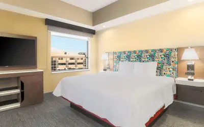 Hampton Inn & Suites Pittsburgh Downtown