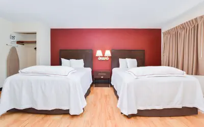 Red Roof Inn PLUS+ & Suites Guilford