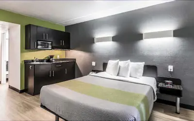 Studio 6-Indianapolis, IN