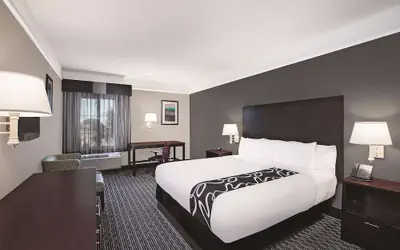 La Quinta Inn & Suites by Wyndham Beaumont West