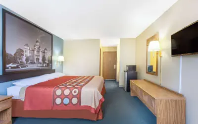 Super 8 by Wyndham Carthage