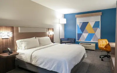 Holiday Inn Express & Suites Dallas Southwest-Cedar Hill by IHG
