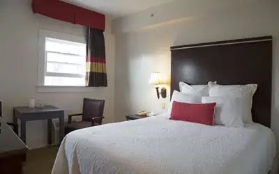 Harborview Inn & Suites San Diego Harbor