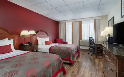 Ramada by Wyndham Albert Lea